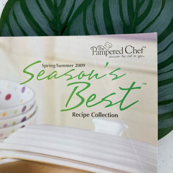 The Pampered Chef Season's Best 2009 Spring Recipe Collection Paperback Cookbook - Picture 2 of 8